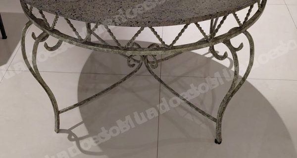 Móveis em leilão em Curitiba/PR - Lote 1