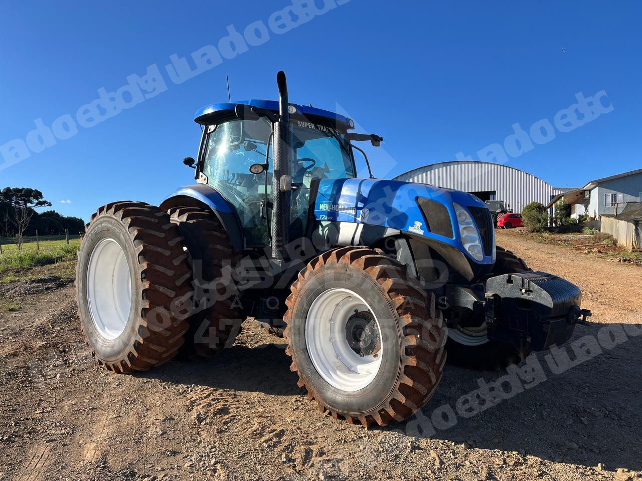 Máquina agrícola 2014 em leilão em Venâncio Aires/RS