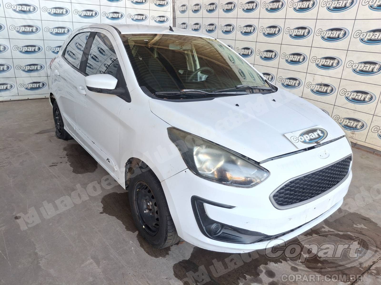 Lote em leilao em Candeias/BA