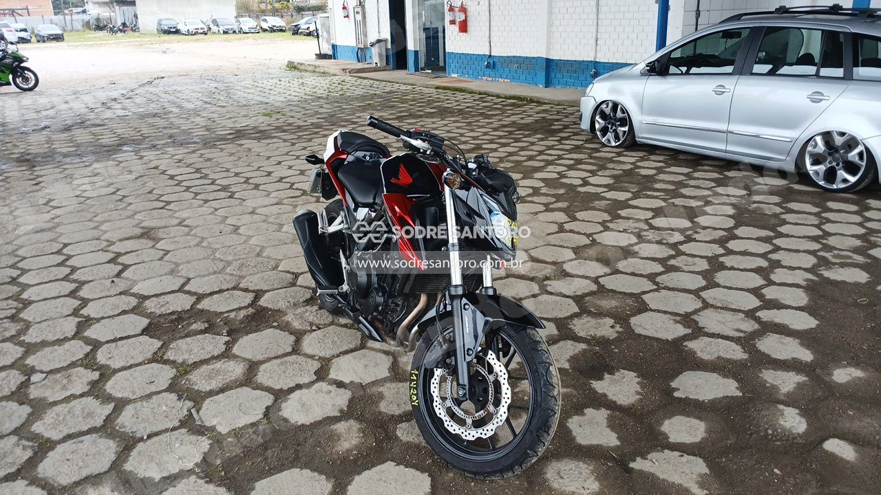 Honda em leilao em Sj. dos Pinhais/PR