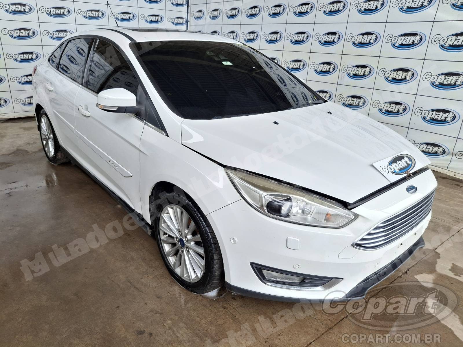 Lote em leilao em Candeias/BA