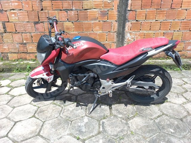 Honda 2013 em leilao em Brasil - Lote 2
