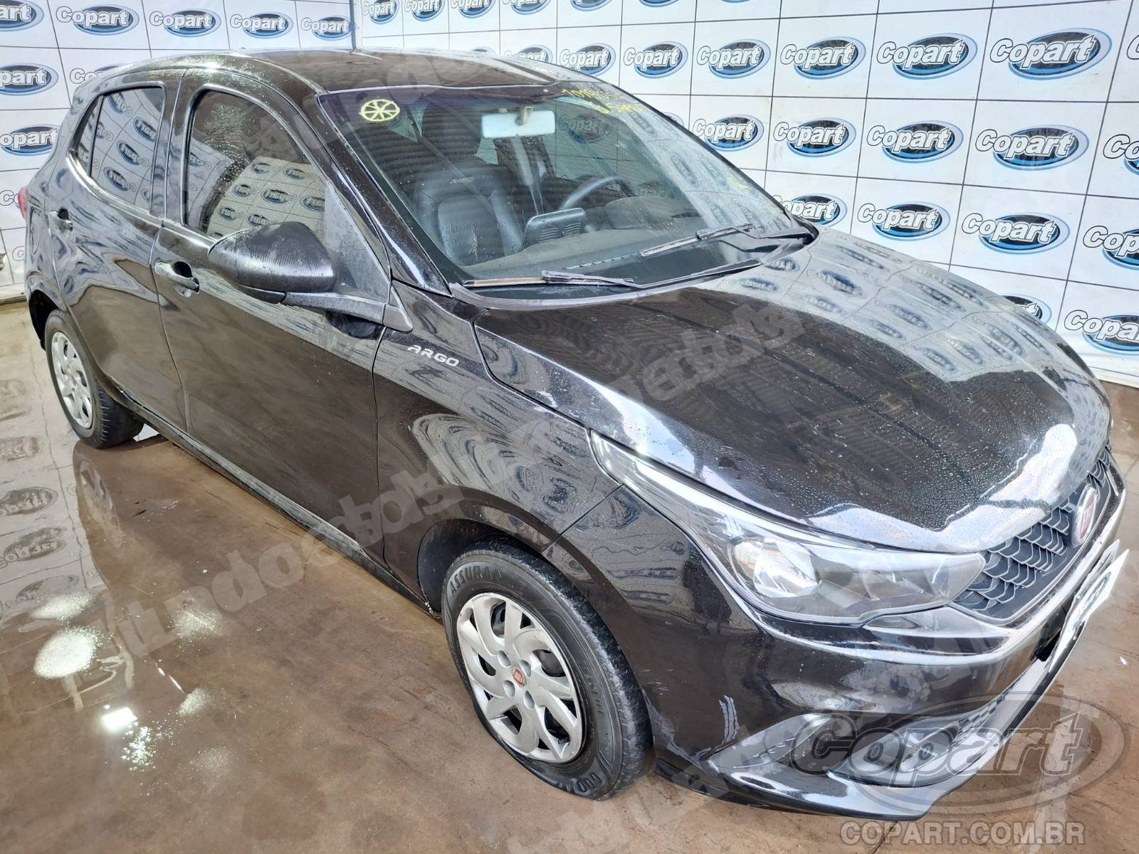 Lote em leilao em Candeias/BA