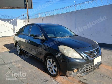 Nissan Versa em leilao em Cuiabá/MT