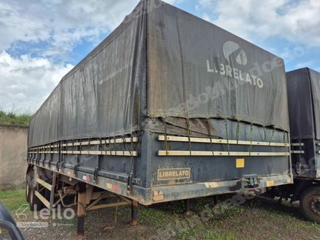Lote em leilao em Candeias/BA