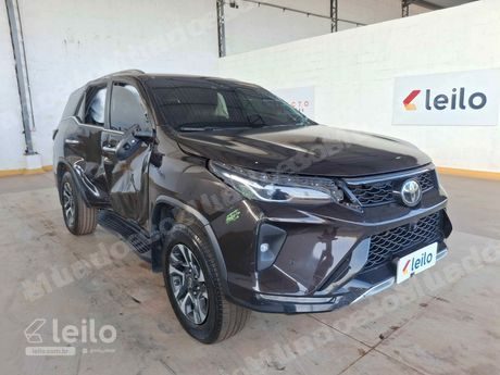 Toyota Hilux em leilao em Benevides/PA