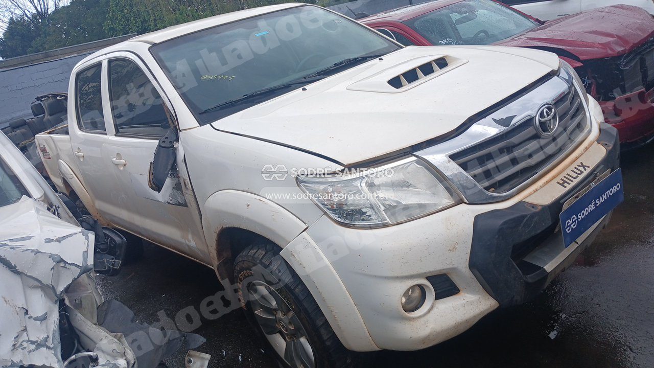 Toyota Hilux Cd4X4 Srv 2015 em leilão em Brasil