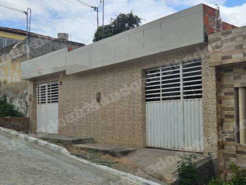 Casa de 147 m2 em leilão em Bezerros/PE