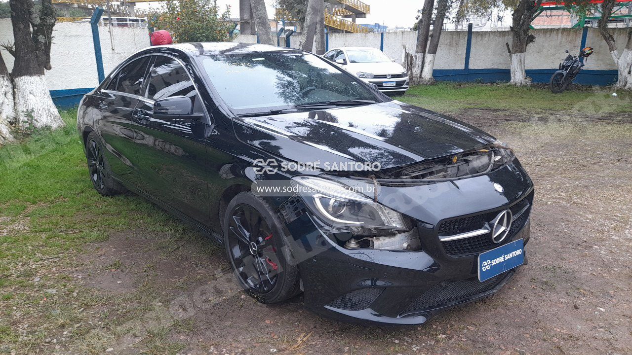 Mercedes em leilao em São José dos Pinhais/PR