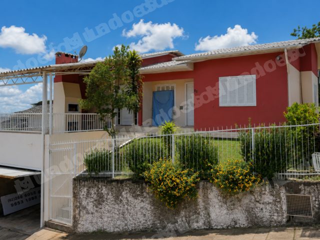 Casa de 351 m2 em leilão em Maravilha/SC