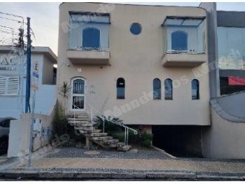 Imovel de 530 m2 em leilao em Americana/SP