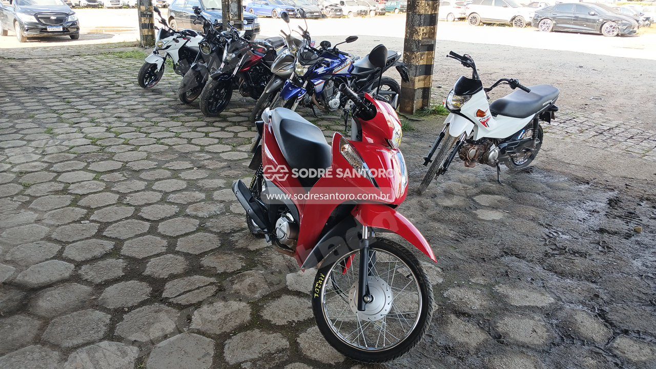 Honda em leilao em Sj. dos Pinhais/PR