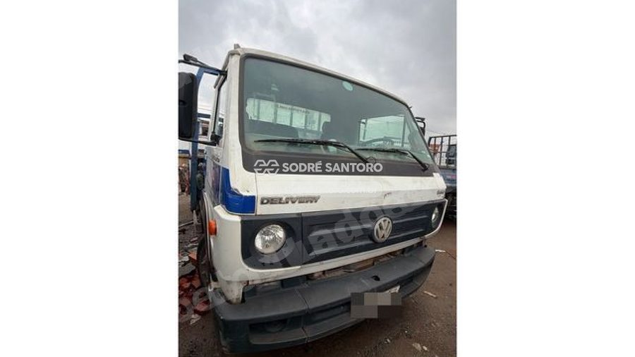 Volkswagen 8.160 Drc 4X2 2015 em leilão em Guarulhos/SP - Lote 3