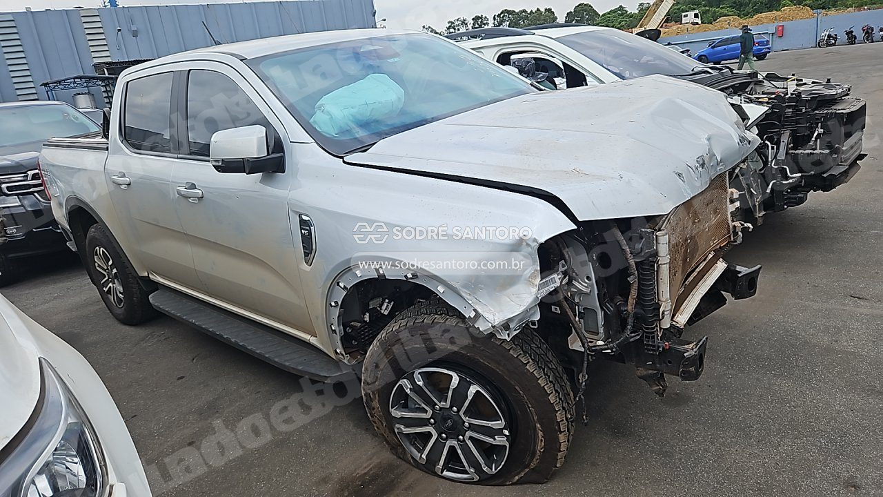 Ford em leilao em Brasil