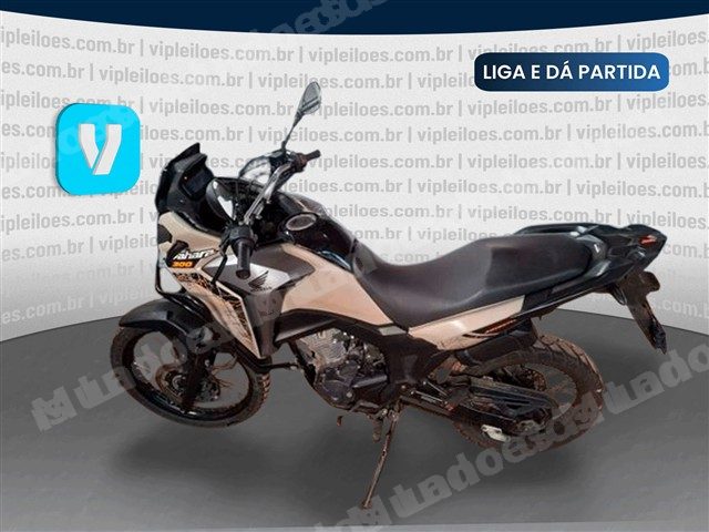 Honda 2025 em leilao em Brasil - Lote 2
