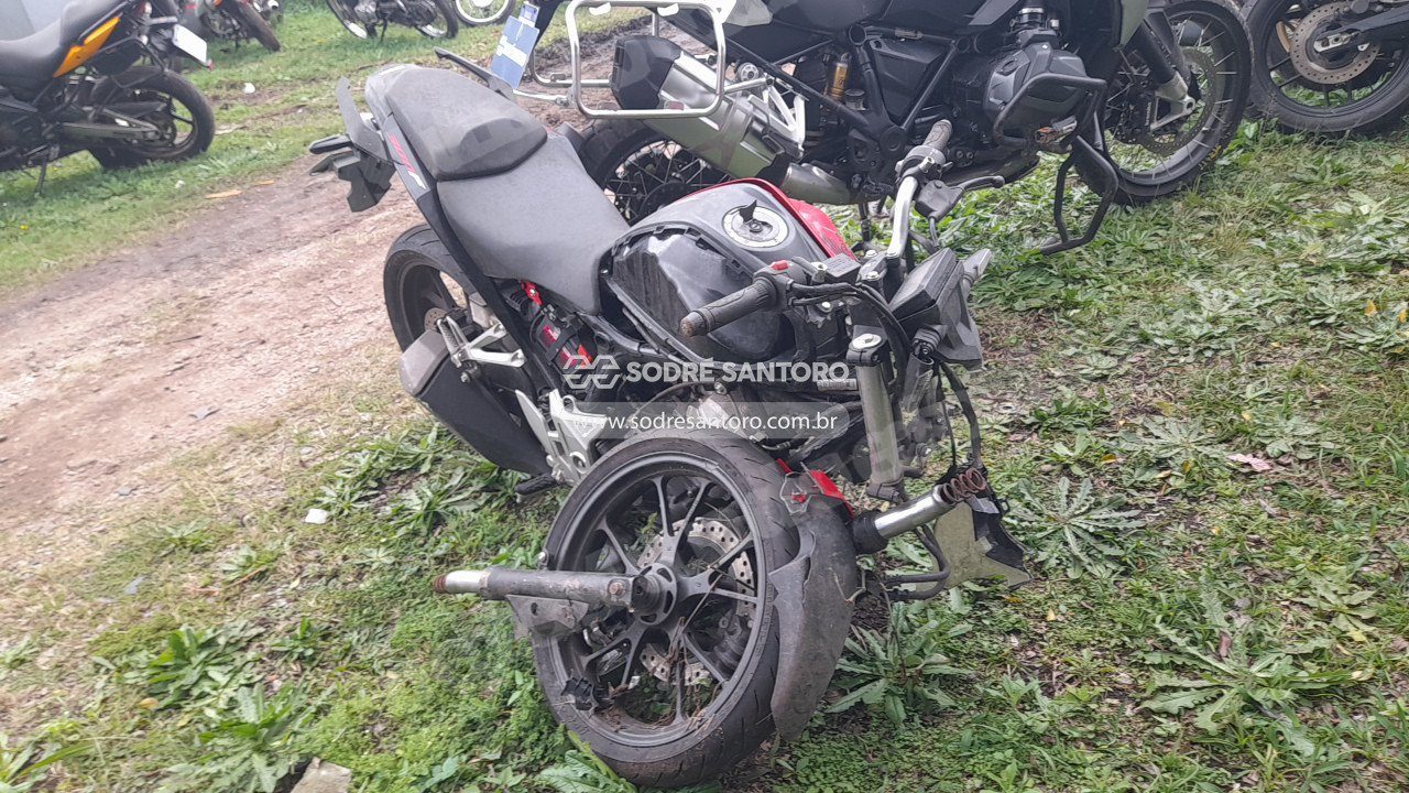 Honda em leilao em São José dos Pinhais/PR