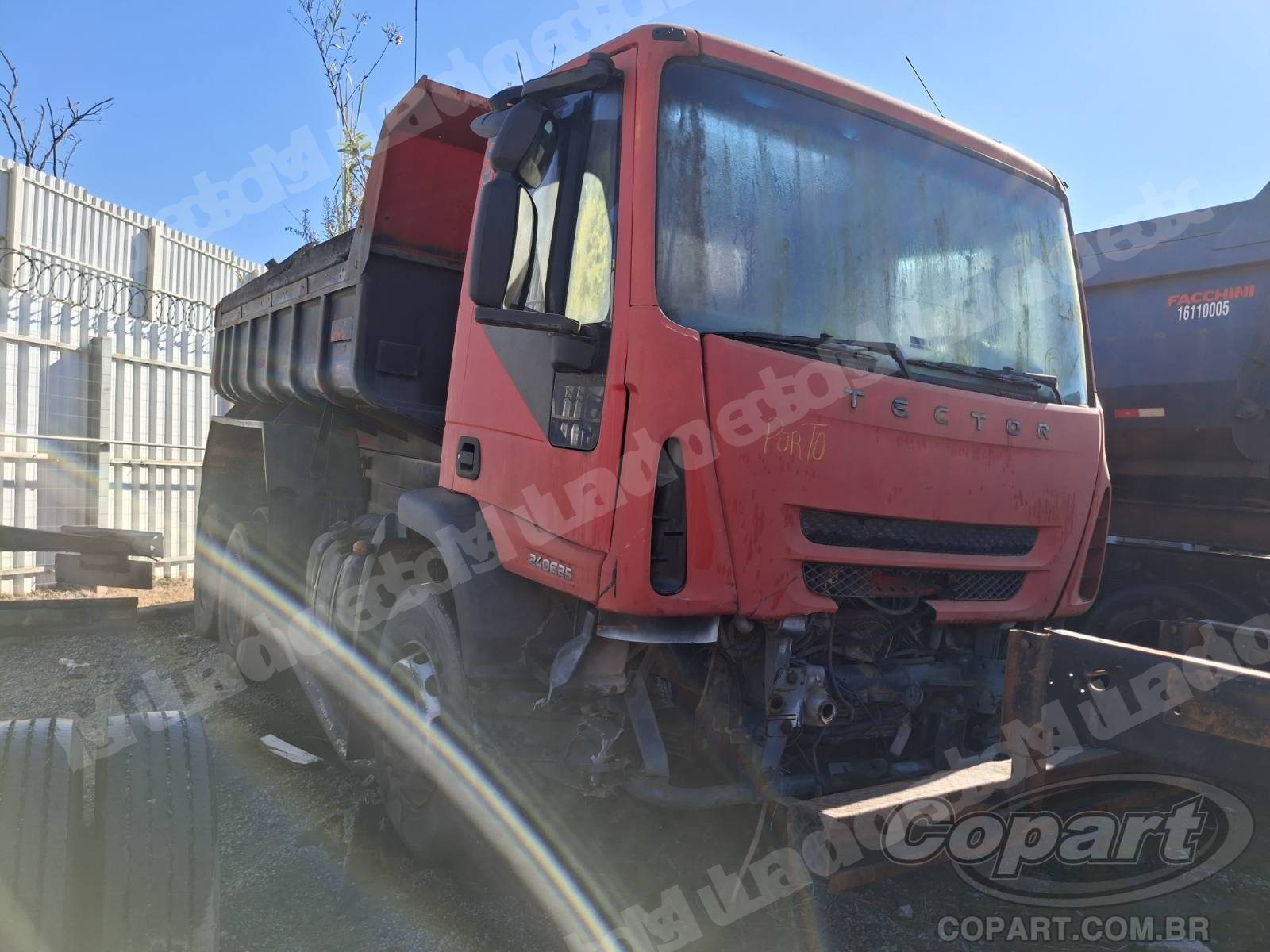 Iveco Tector 2010 em leilao em Itaquaquecetuba/SP