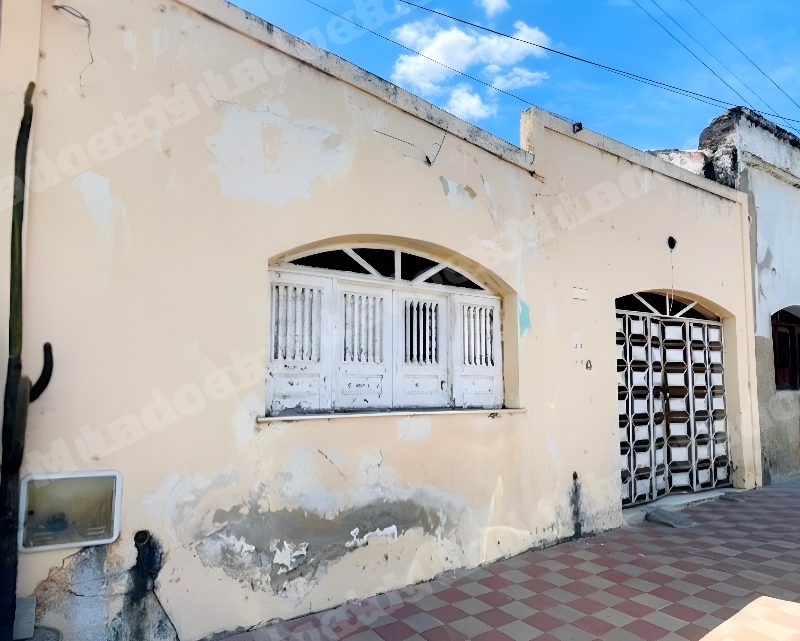Casa em leilao em Barro/CE