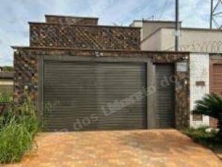 Casa de 122 m2 em leilão em Trindade/GO