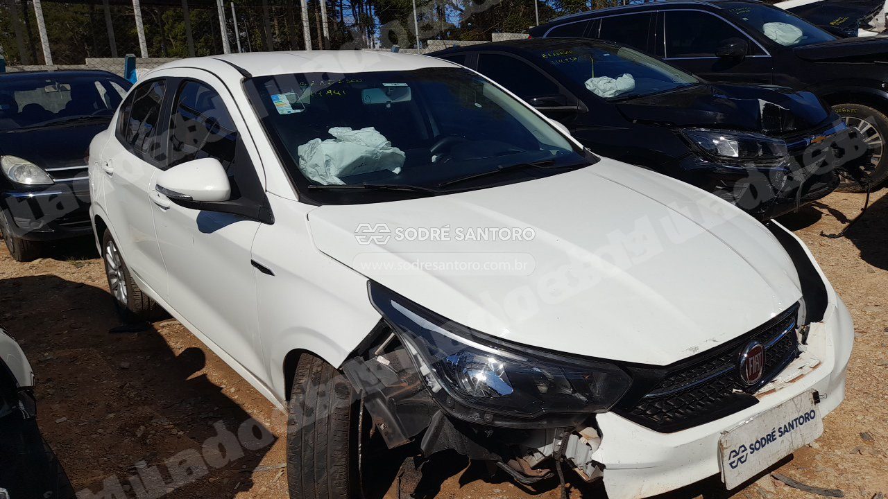 Fiat em leilao em São José dos Pinhais/PR