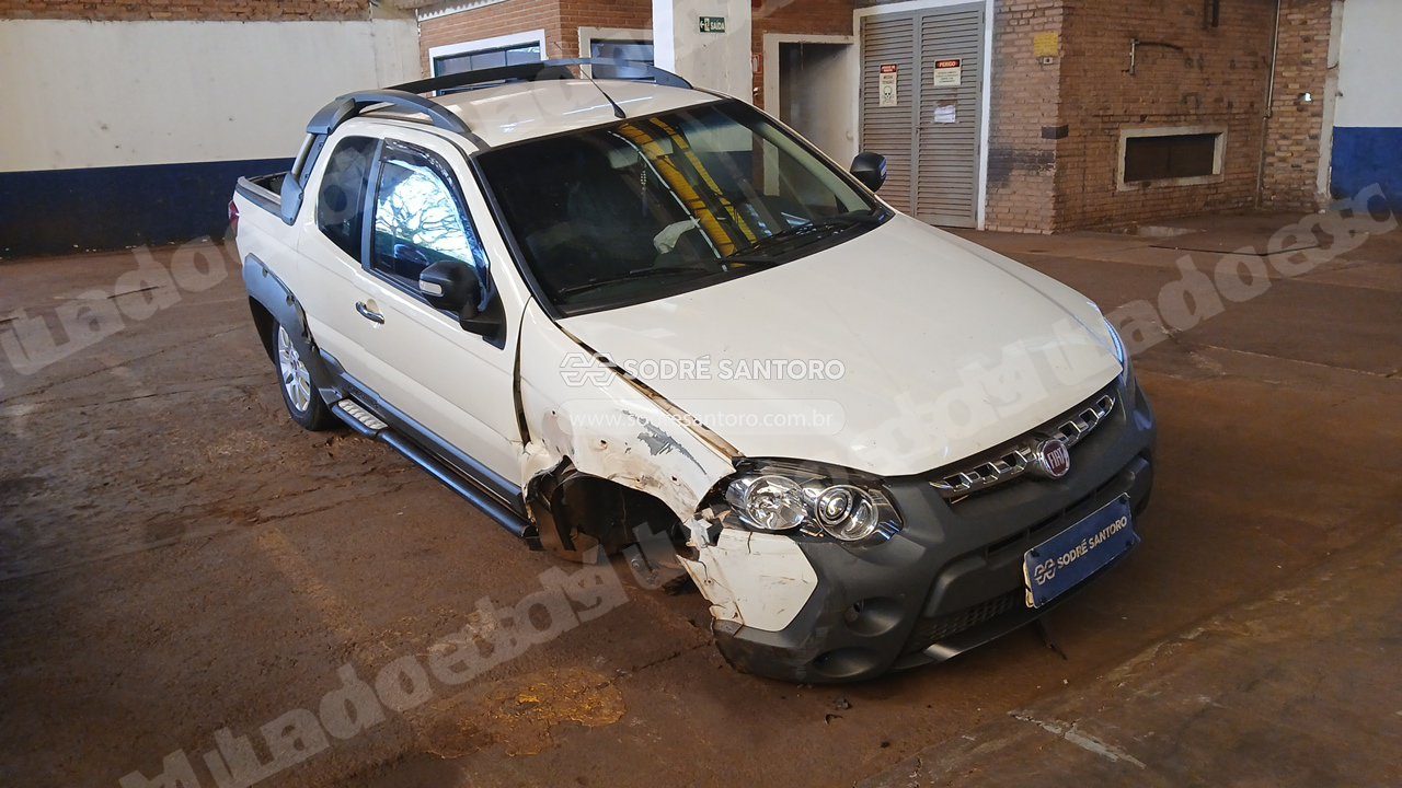 Fiat Strada Adventure Cd 2016 em leilao em Sertãozinho/SP