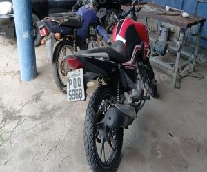 Honda em leilão em Brasil - Lote 8