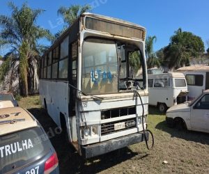 Mercedes Benz 1981 em leilao em Brasil