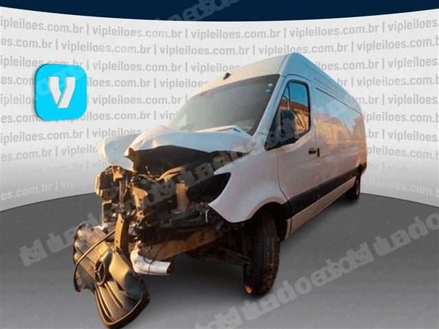 Mercedes 2025 em leilao em Brasil