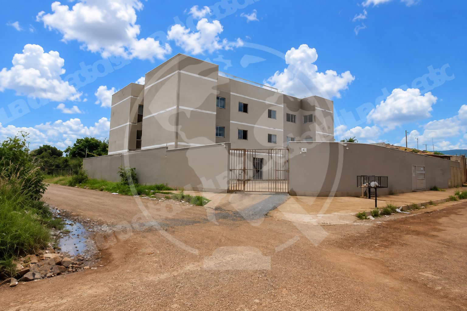 Apartamento de 55 m2 em leilão em Luziânia/GO - Lote 2