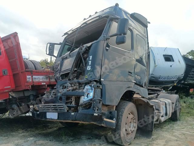 Volvo 2014 em leilão em Brasil - Lote 1