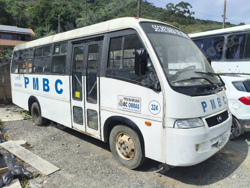 Ônibus em leilão em Balneário Camboriú/SC