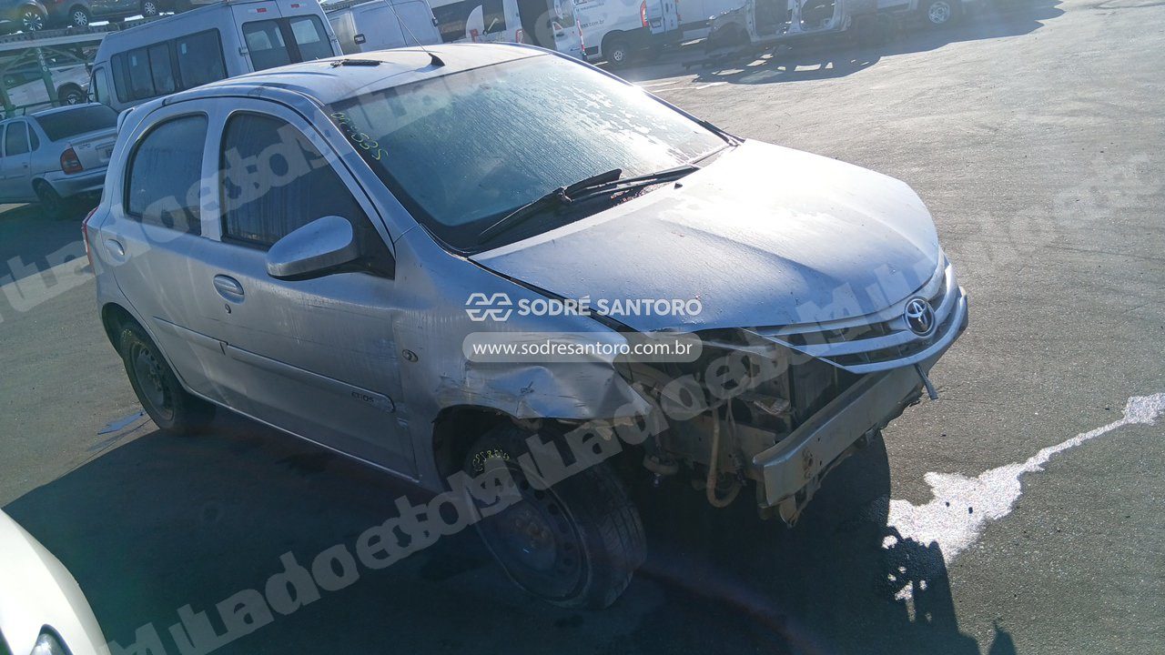 Toyota Etios Hb X 2016 em leilao em Brasil
