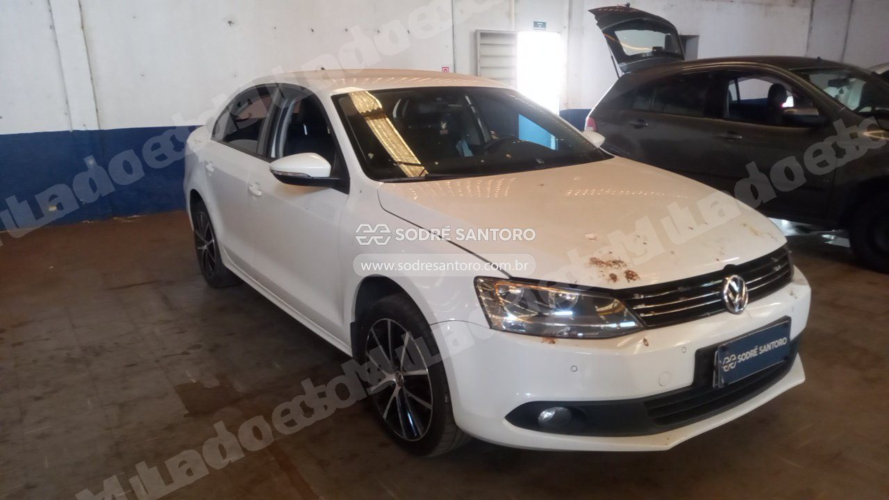 Volkswagen Jetta 2.0 2013 em leilao em Sertãozinho/SP