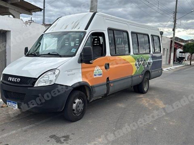 Veiculo 2019 em leilao em Brasil