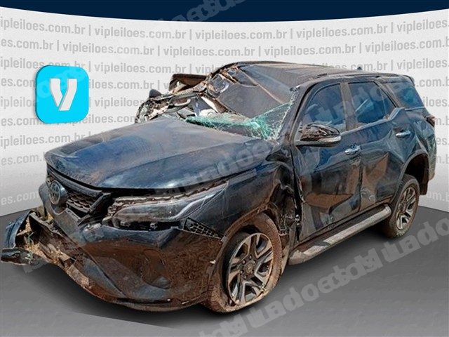 Toyota em leilao em Brasil