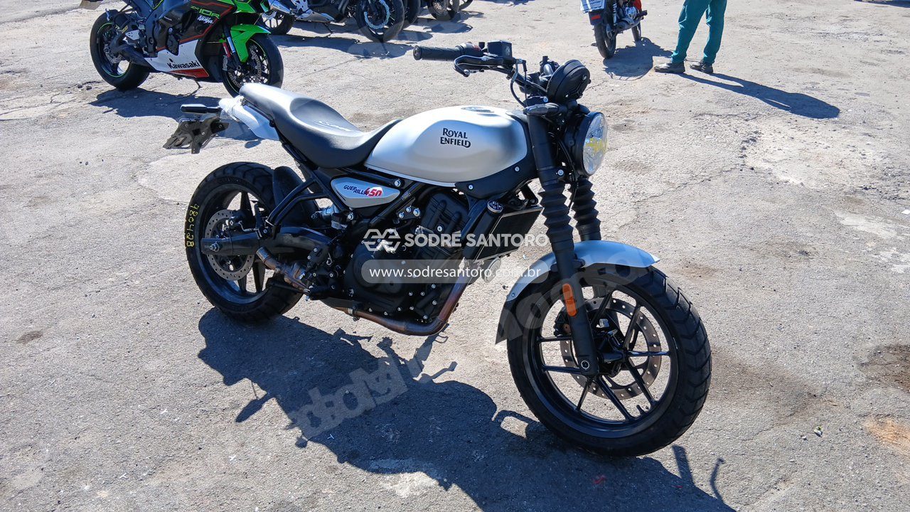 Royal Enfield Guerrilla 450 2026 em leilão em Brasil