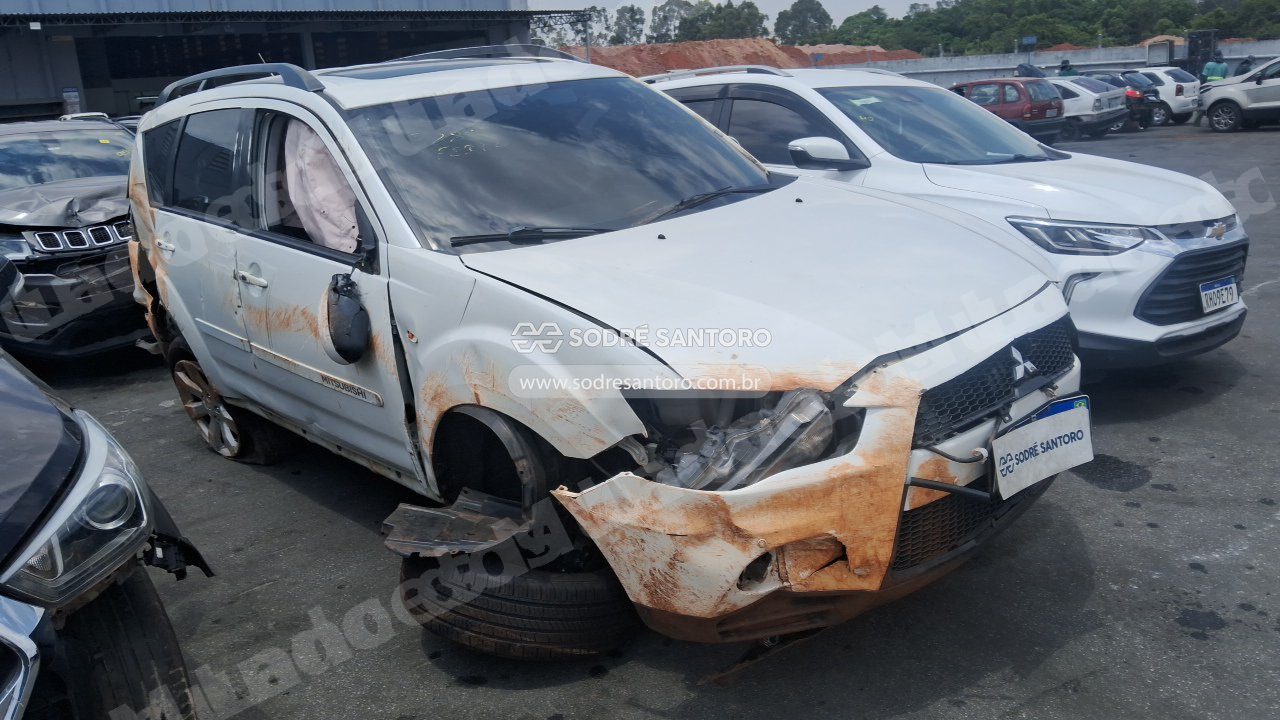 Mitsubishi Outlander 2.0 2013 em leilao em Brasil