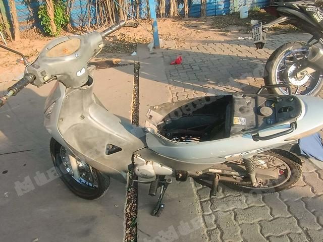 Honda 2006 em leilão em Brasil - Lote 8