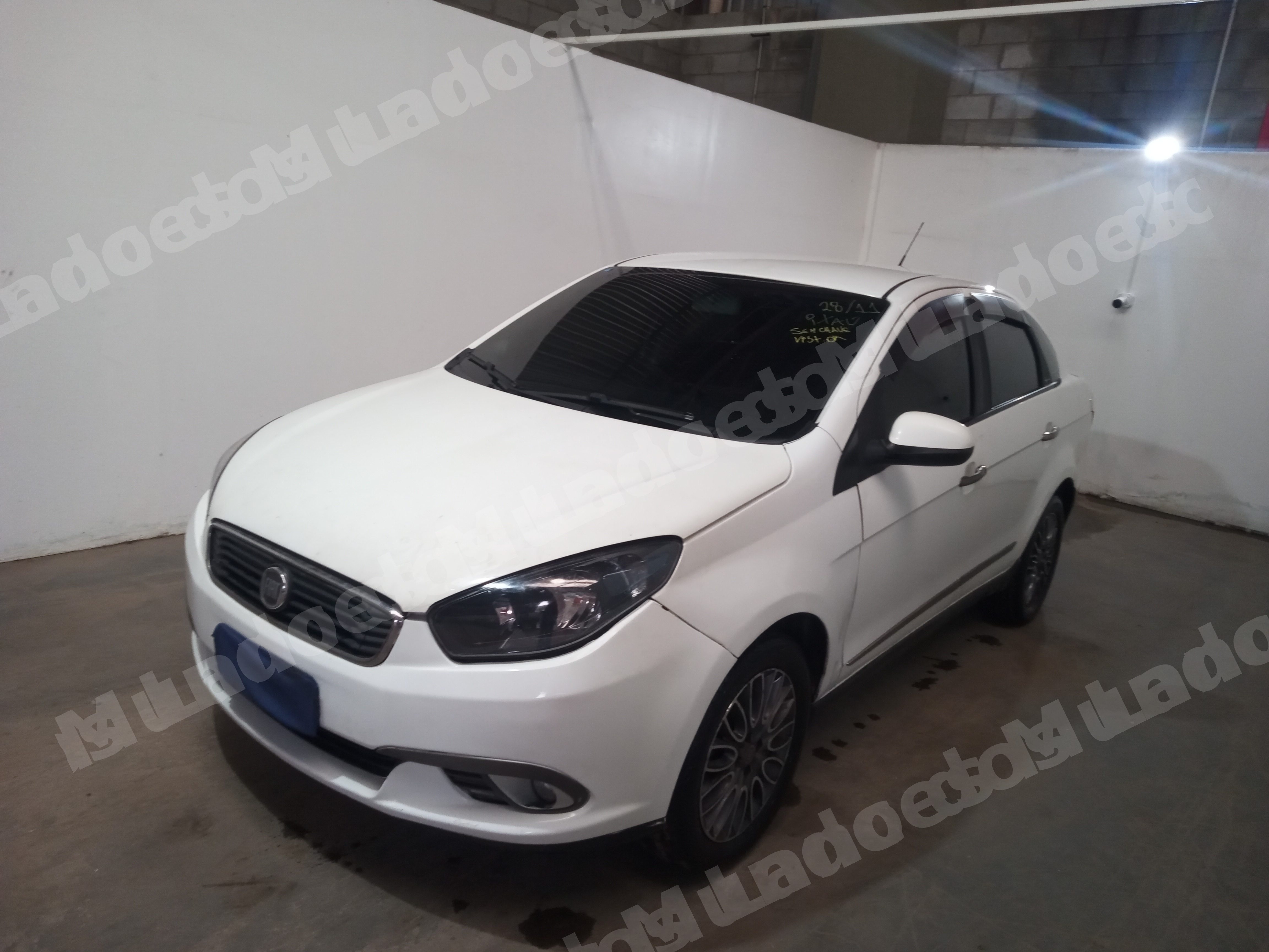Fiat 2016 em leilão em Brasil - Lote 1