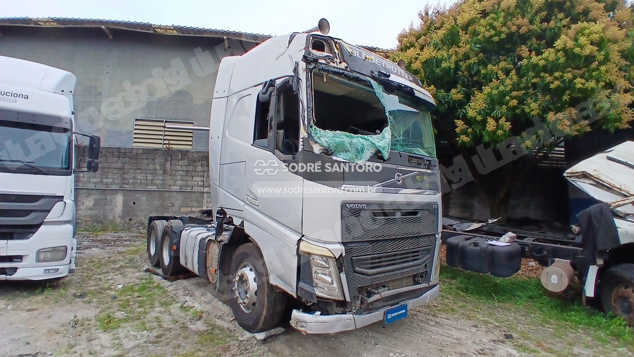 Volvo Fh 460 6X2T 2018 em leilao em Brasil