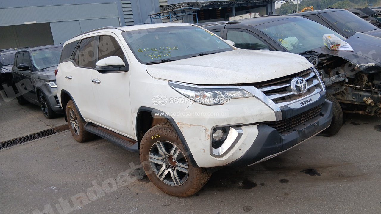 Toyota em leilao em Brasil