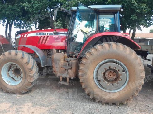 Máquina agrícola 2022 em leilão em Itajobi/SP