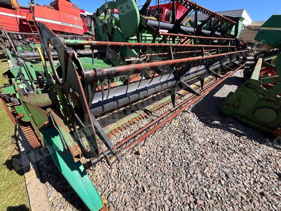 Máquina agrícola 2010 em leilão em Lavras do Sul/RS - Lote 1
