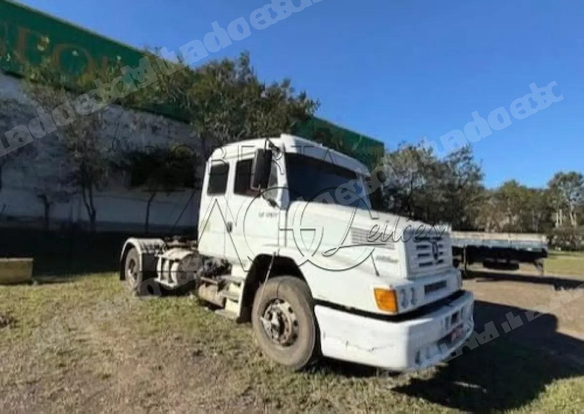 Mercedes em leilao em Brasil