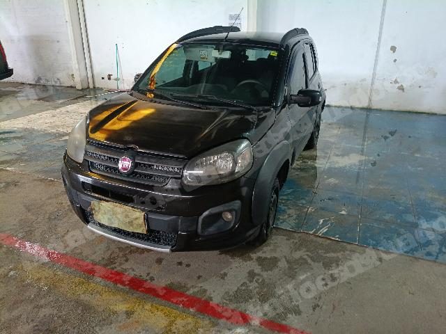 Fiat Uno 2017 em leilão em Curitiba/PR