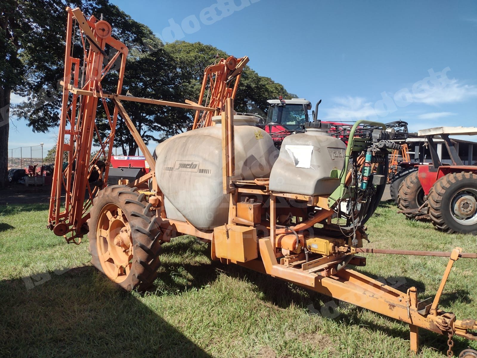 Jac em leilao em Bariri/SP