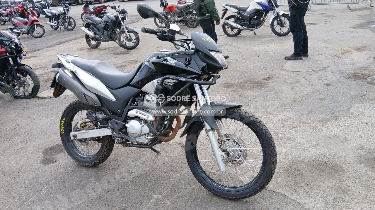Honda Xre 300 2014 em leilão em Brasil