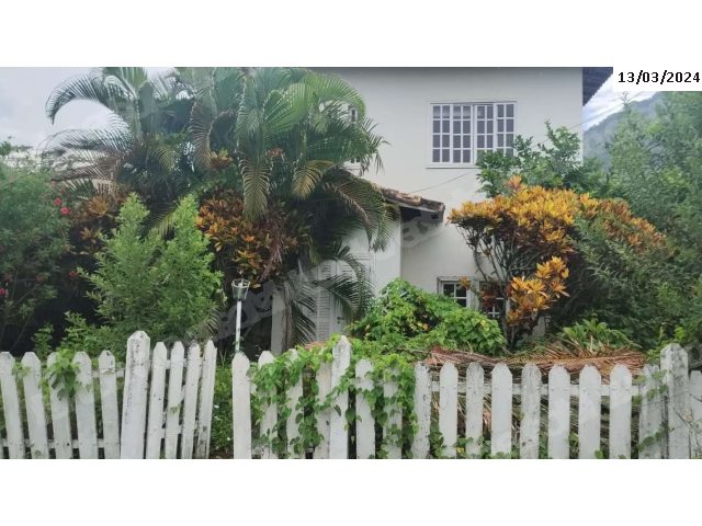 Casa de 360 m2 em leilão em Maricá/RJ - Lote 2