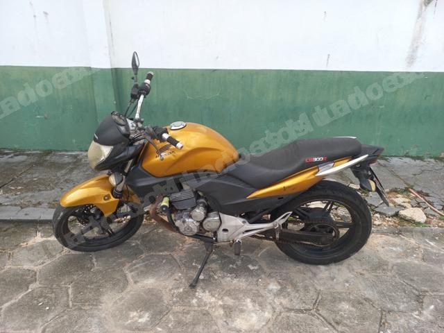 Honda 2010 em leilao em Brasil - Lote 2