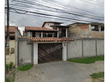Casa em leilao em Niterói/RJ